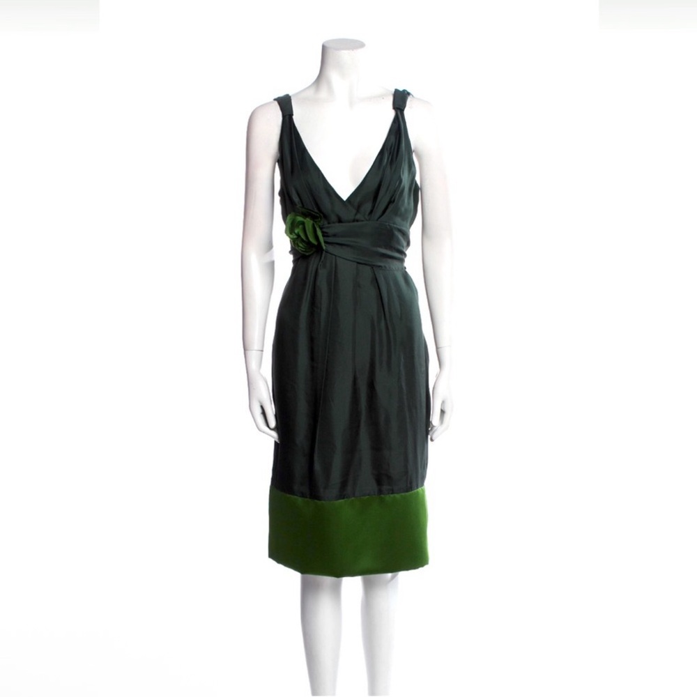 Vera Wang Green Midi Dress